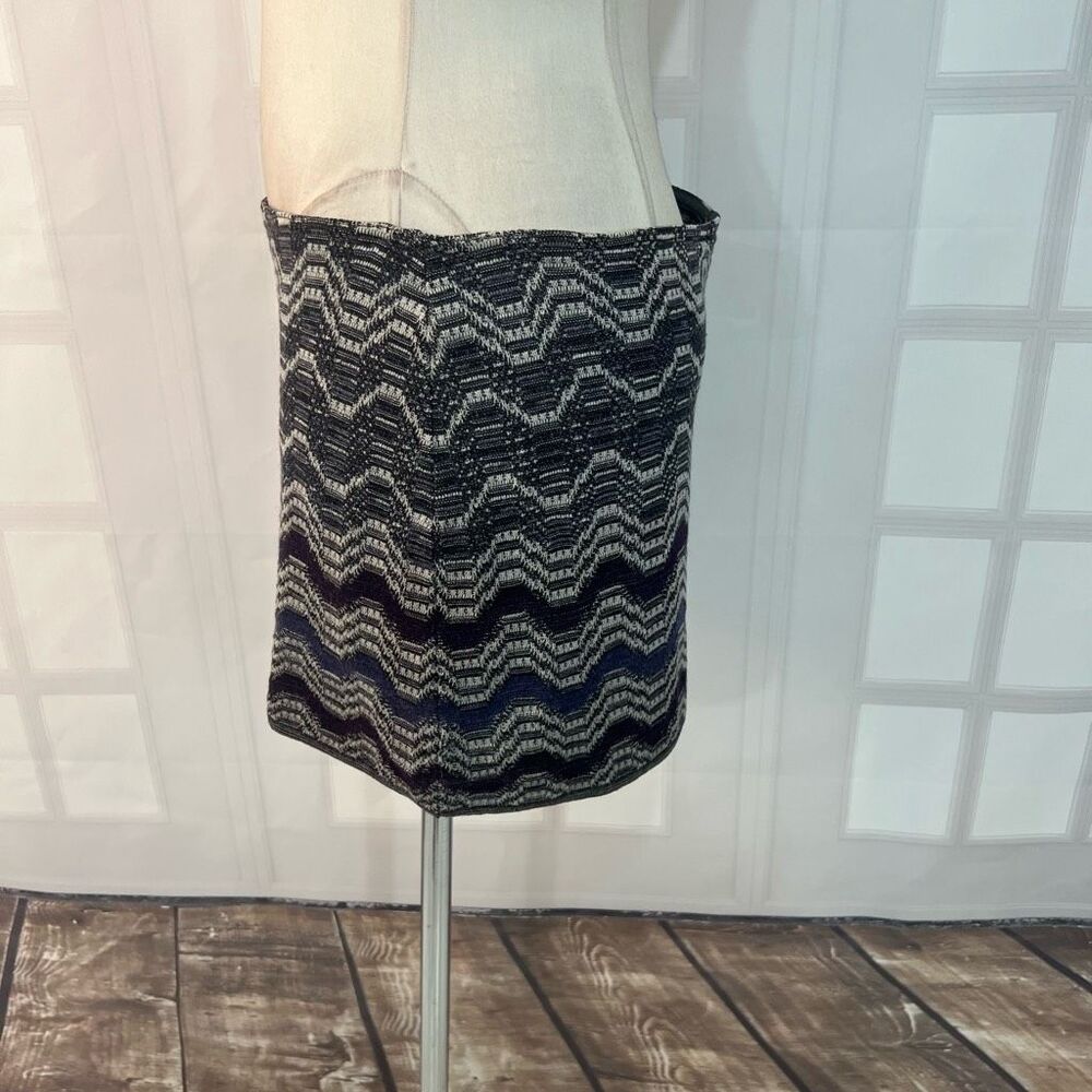 Missoni Sport Black Chevron Knit Mini Skirt Italian Size 42 or US Large 10/12 - Picture 6 of 10